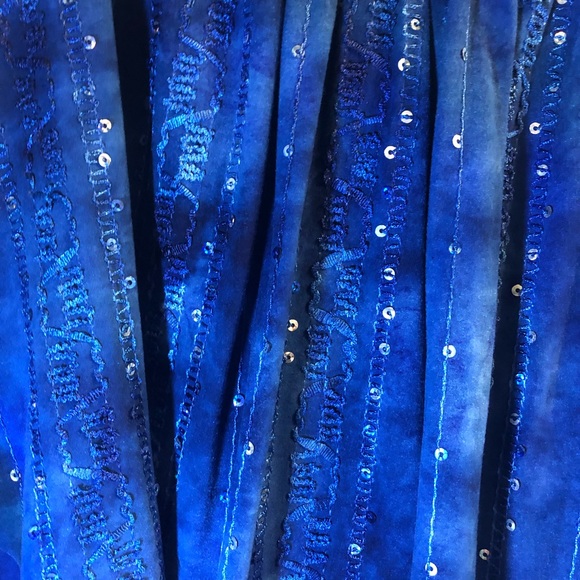 NWT Dressbarn - Dark Blue/Light Blue Sequin Design Scoop Top / Blouse - PL - Picture 2 of 8